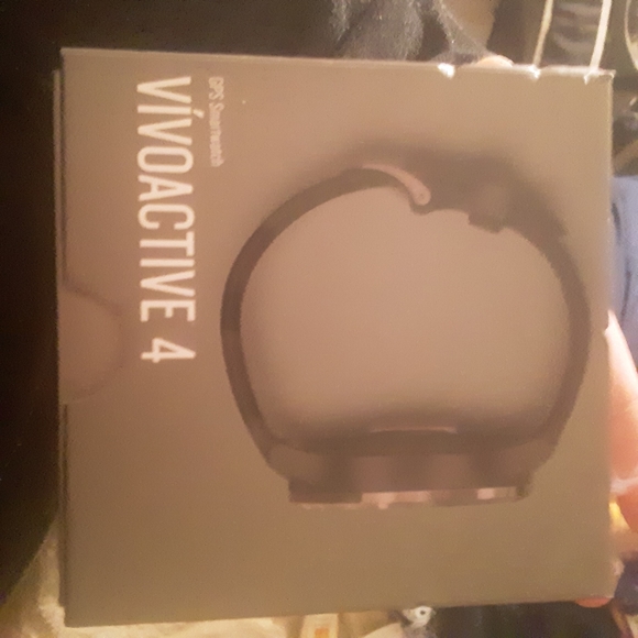 Garmin vivoactive 4 smartwatch - Picture 3 of 3